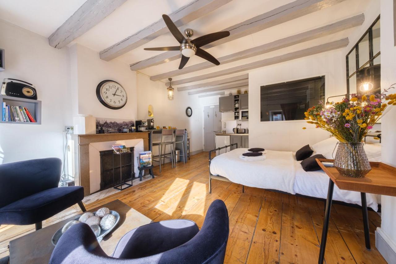 Au Grey D'Annecy, Studio Cosy Au Coeur De La Ville Εξωτερικό φωτογραφία